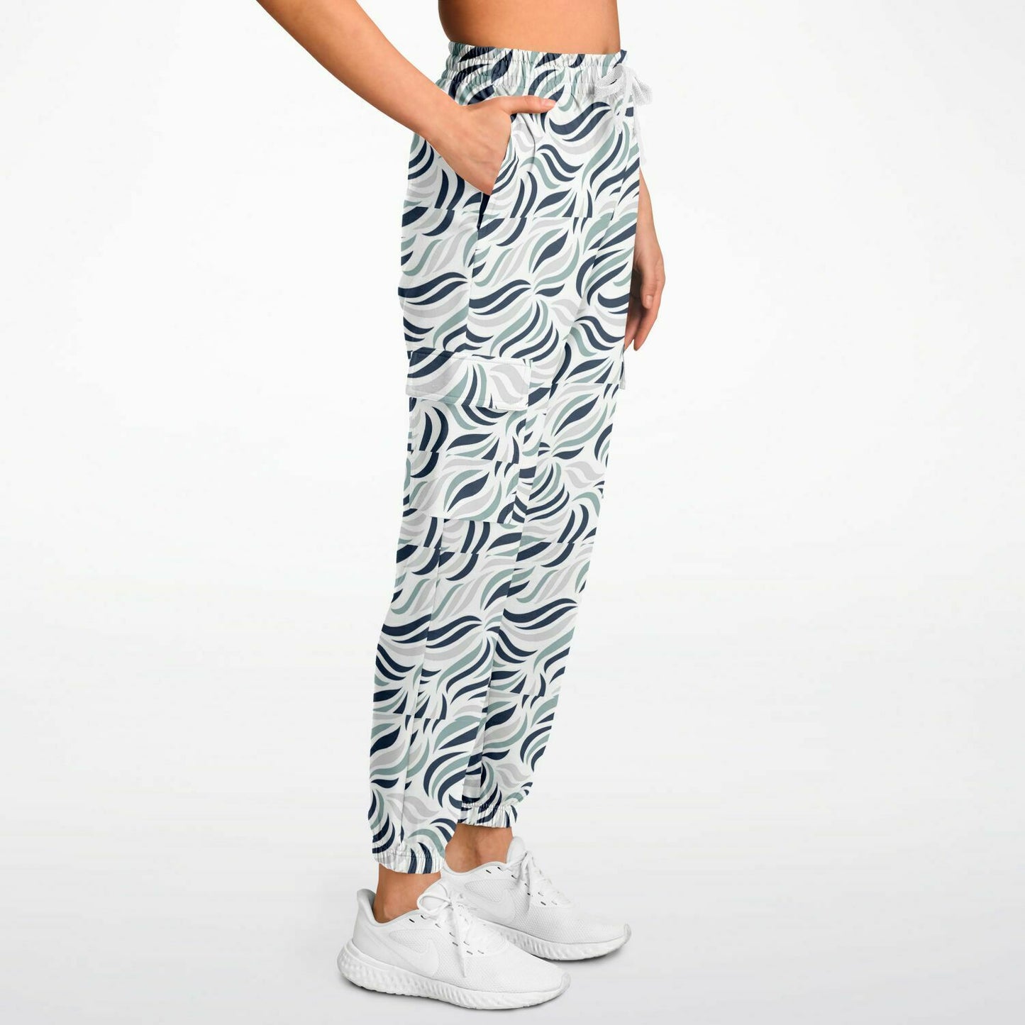 Top Modesty Impress Women Athletic Cargo Sweatpants